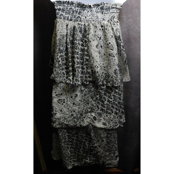 New York & Company Tiered Faerie Top - Picture 3 of 11